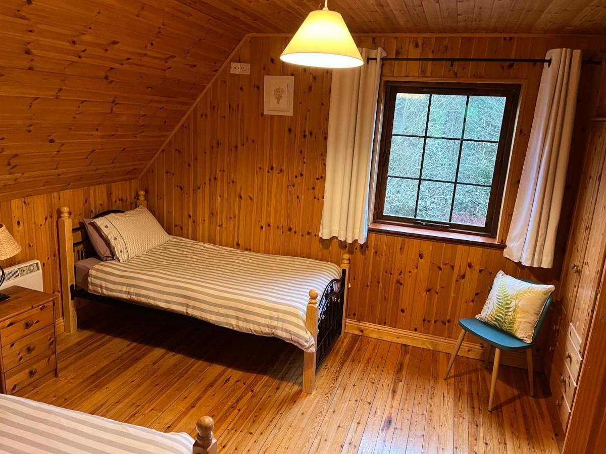 Cosy Lakeside Chalet With Option To Add Private Hot Tub Duneena Luaran gambar
