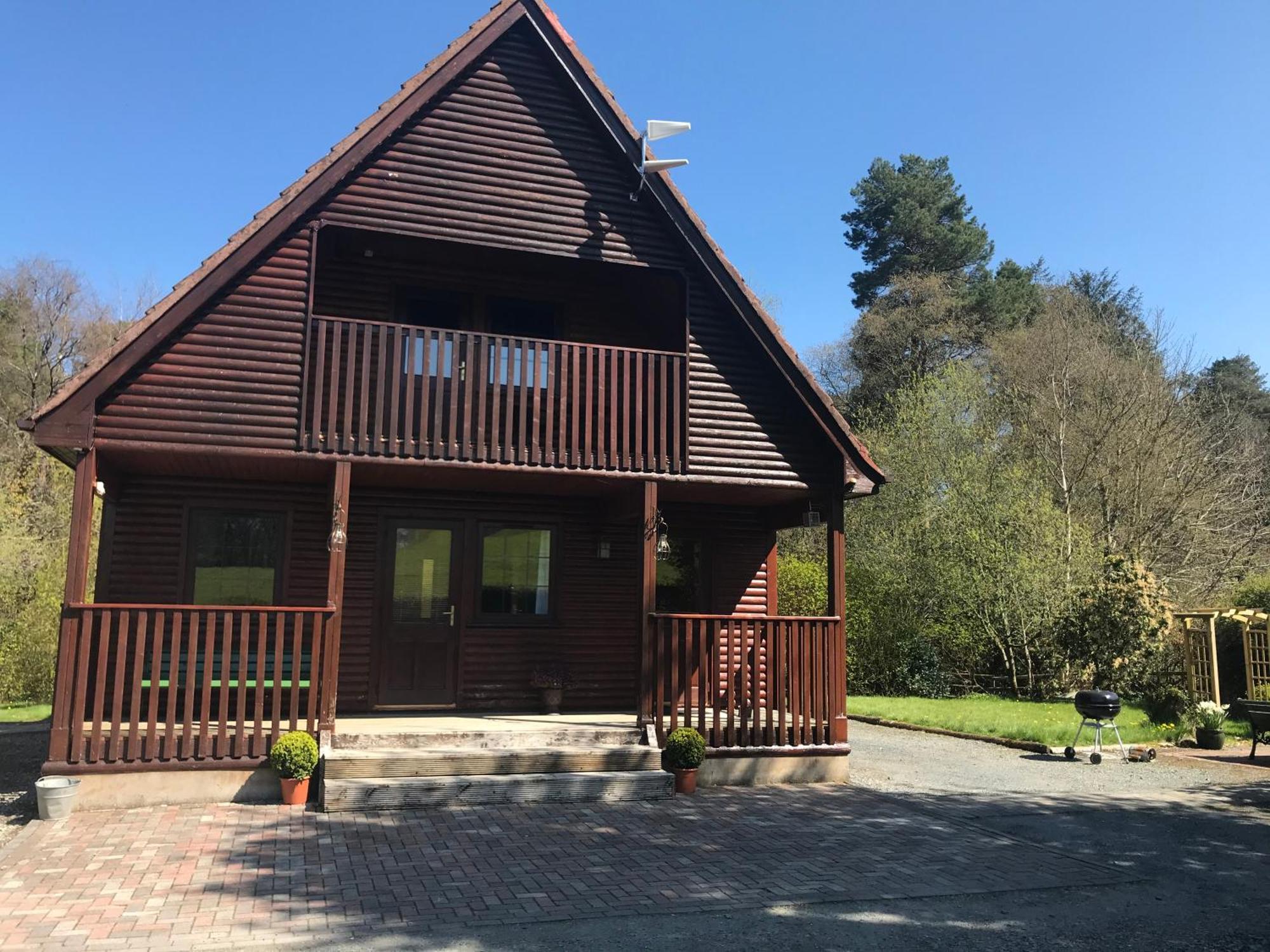 Cosy Lakeside Chalet With Option To Add Private Hot Tub Duneena Luaran gambar