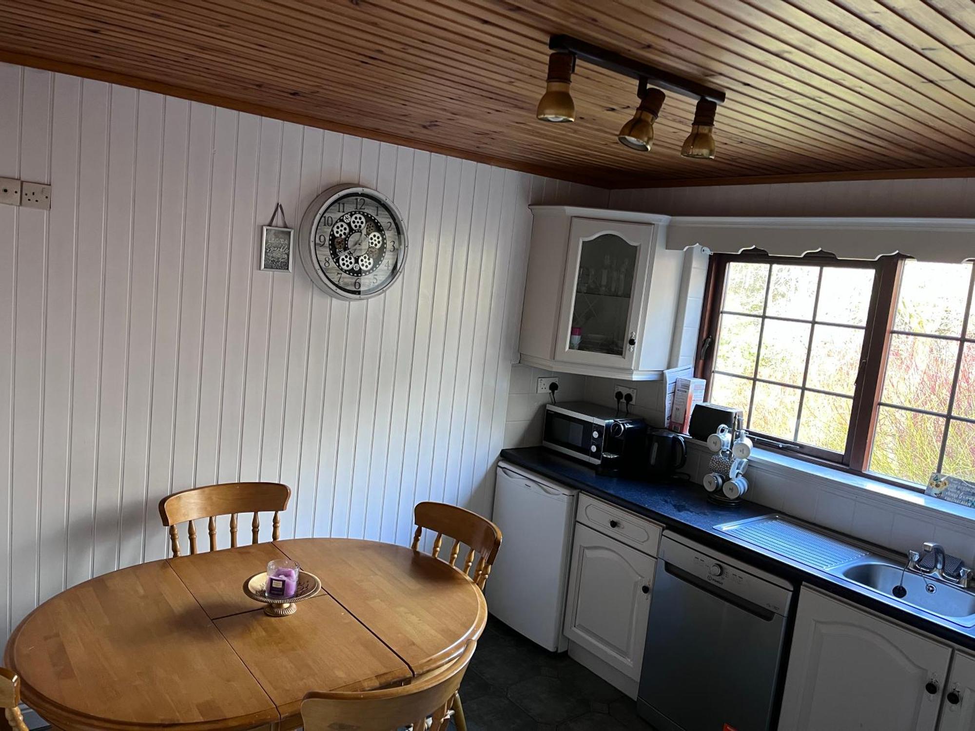Cosy Lakeside Chalet With Option To Add Private Hot Tub Duneena Luaran gambar