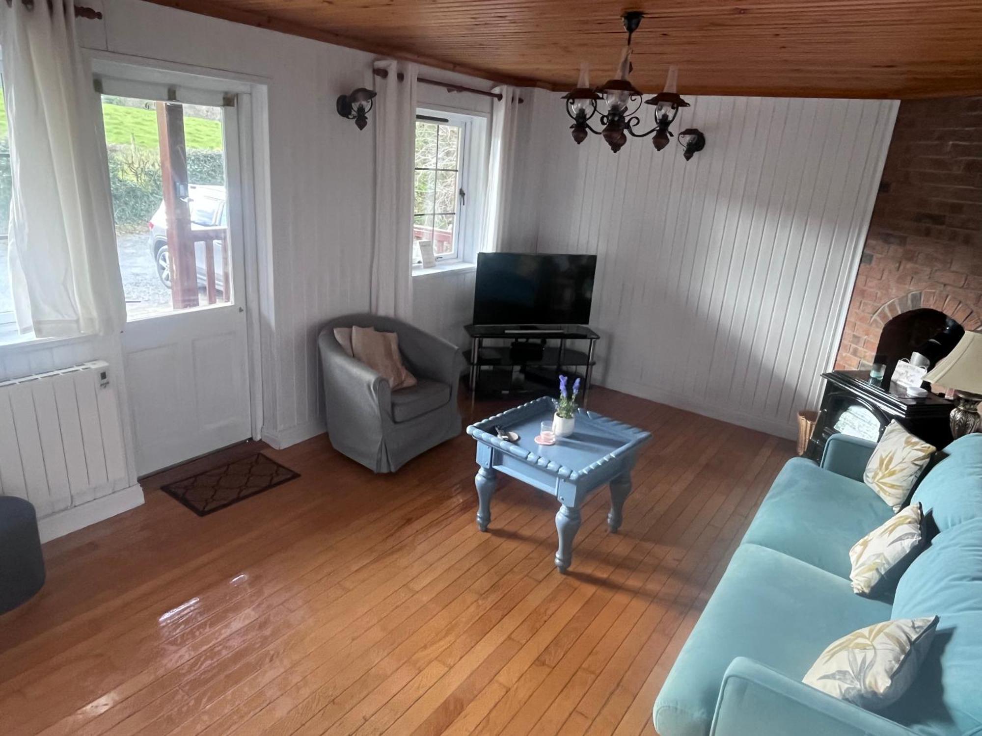 Cosy Lakeside Chalet With Option To Add Private Hot Tub Duneena Luaran gambar